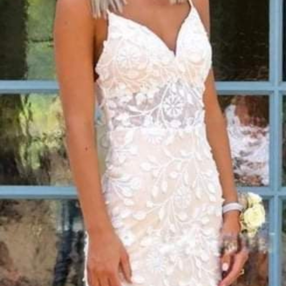 white, lace gown